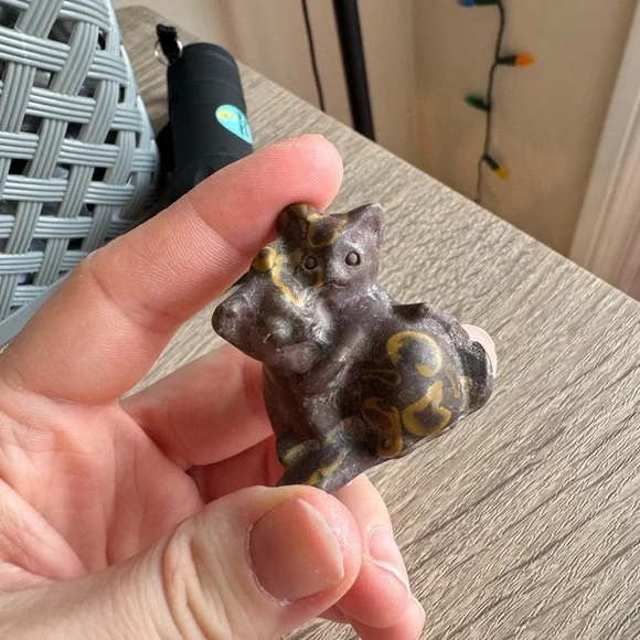 Jasper Double Cat Hugging Crystal - Brown and Gold - Picture 2 of 3